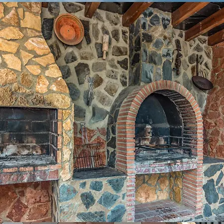 1 Bedroom Lovely In Holiday home Mecina Bombaron